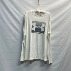 Under Armour Men’s Long Sleeve HeatGear Shirt – Size LG – White – Loose Fit
